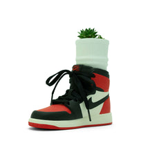 Load image into Gallery viewer, Bred Toe AJ1 Sneaker Sculpture Set