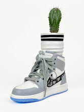 Load image into Gallery viewer, Dior AJ1 Sneaker Sculpture Set